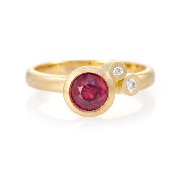 Speckled Ring - Yellow Gold & Ruby