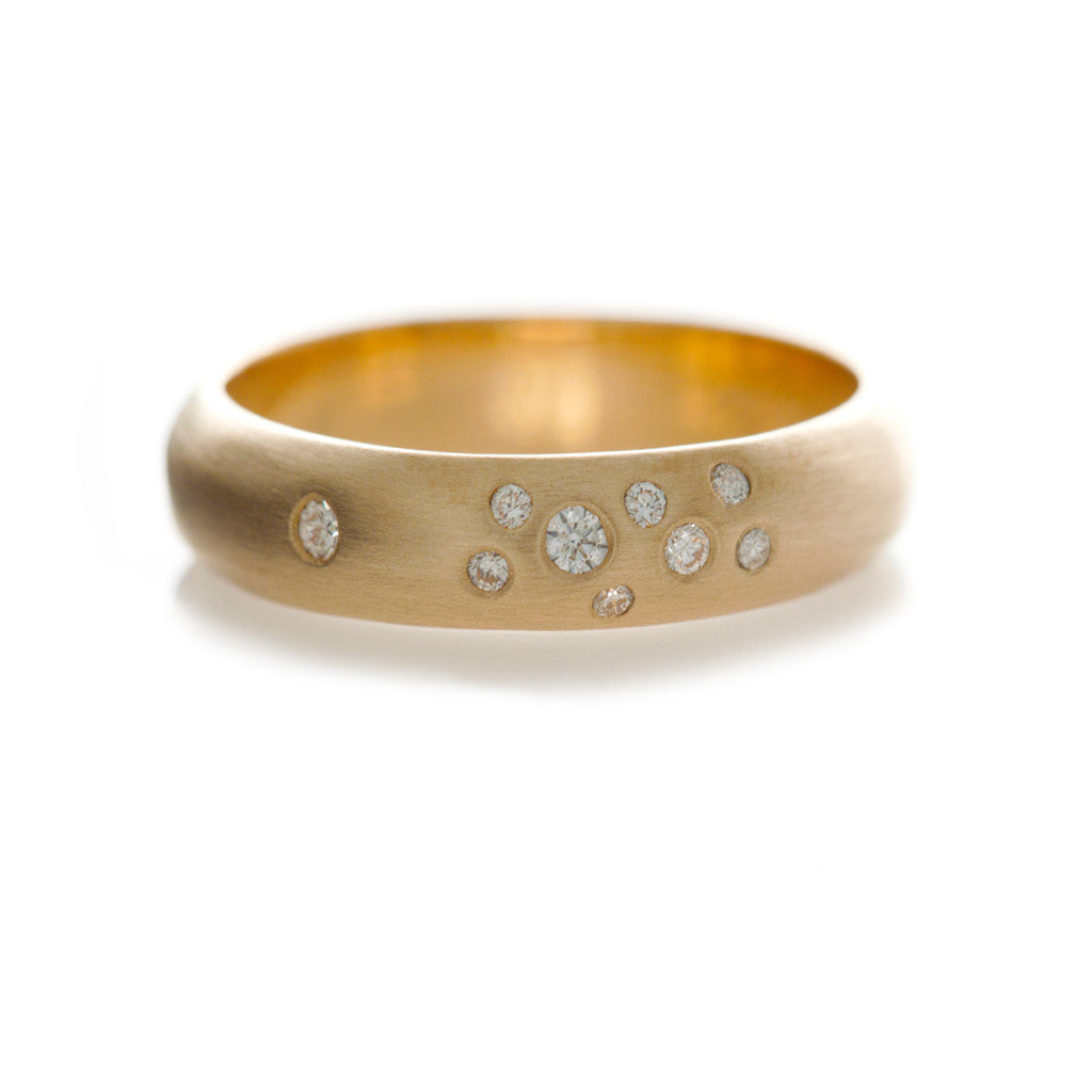 Scatter Band Wide - with Mixed Size Diamond Ring